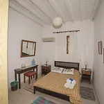 Cottage Houses Pentakomo