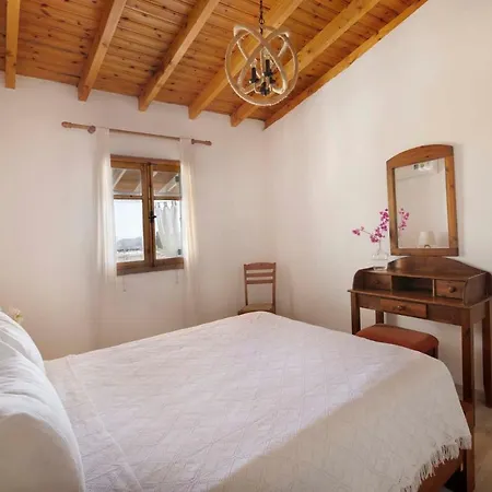 Cottage Houses Apartment Pentakomo