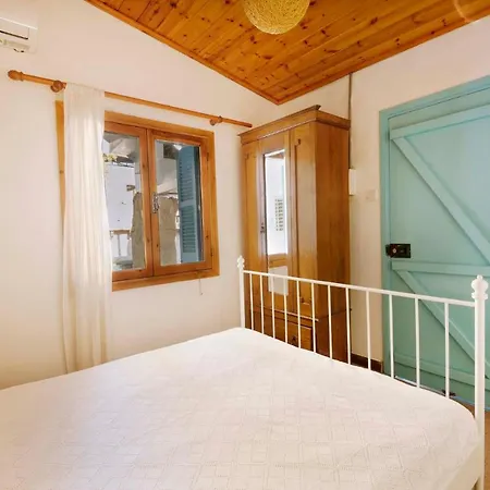 Cottage Houses Apartment