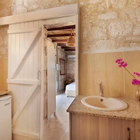 Cottage Houses Apartment *