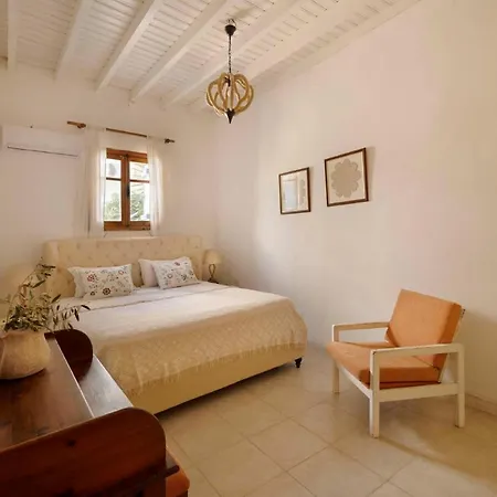 Cottage Houses * Pentakomo