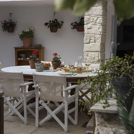 Cottage Houses * Pentakomo