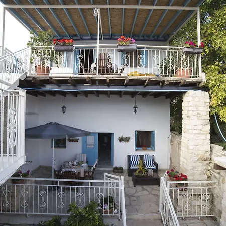 Cottage Houses Pentakomo