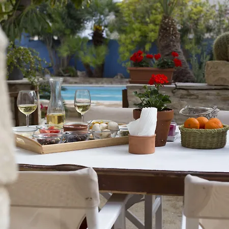 Cottage Houses Pentakomo