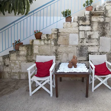 Cottage Houses * Pentakomo