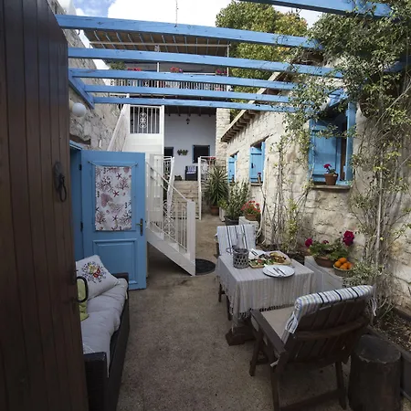 Cottage Houses Apartment Pentakomo