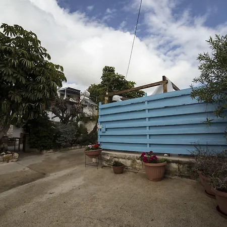 Cottage Houses Pentakomo