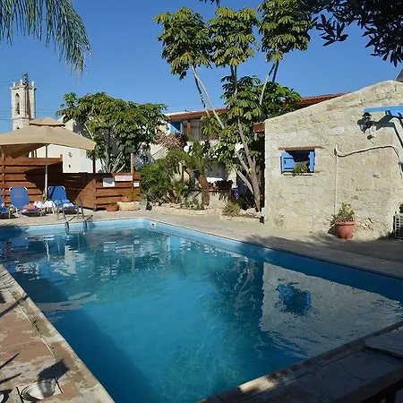 Cottage Houses * Pentakomo