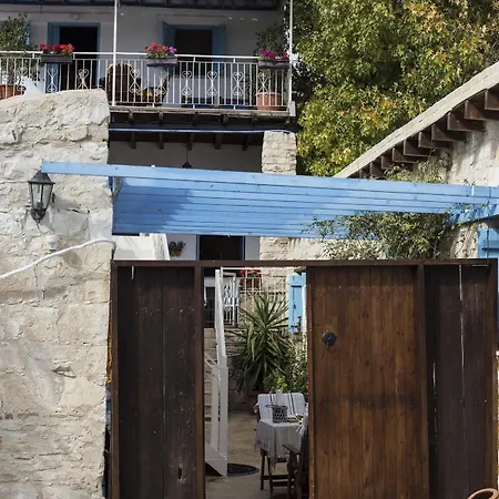 Cottage Houses Pentakomo
