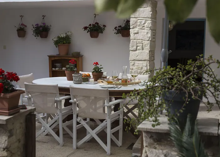 Cottage Houses * Pentakomo