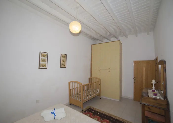 Cottage Houses * Pentakomo